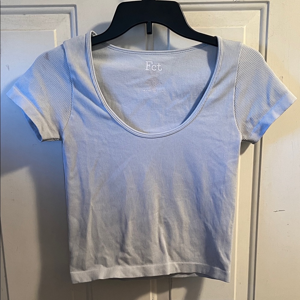 Women’s Crop Top size medium